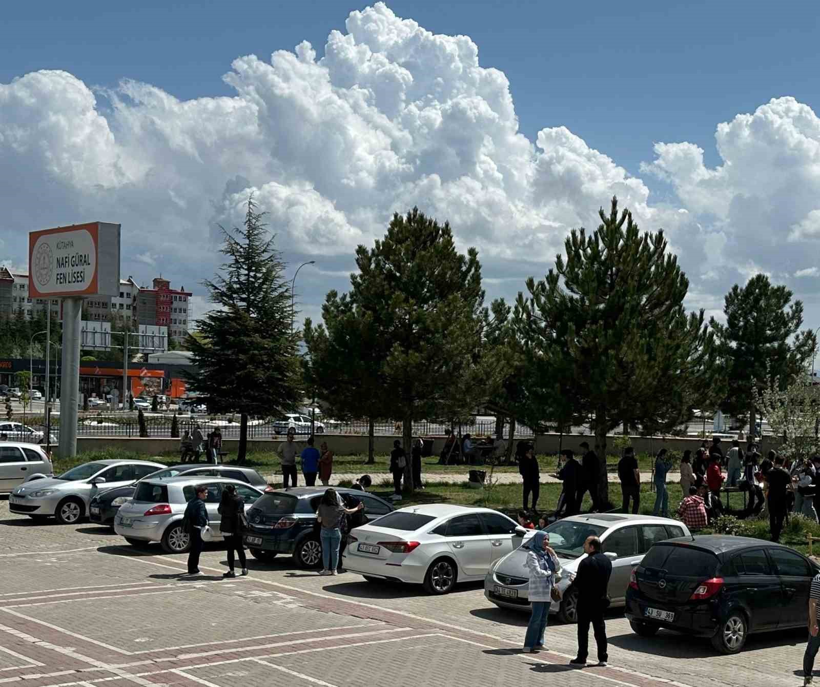 Kütahya Nafi Güral Fen Lisesinde KÜMATFEN sınavları
