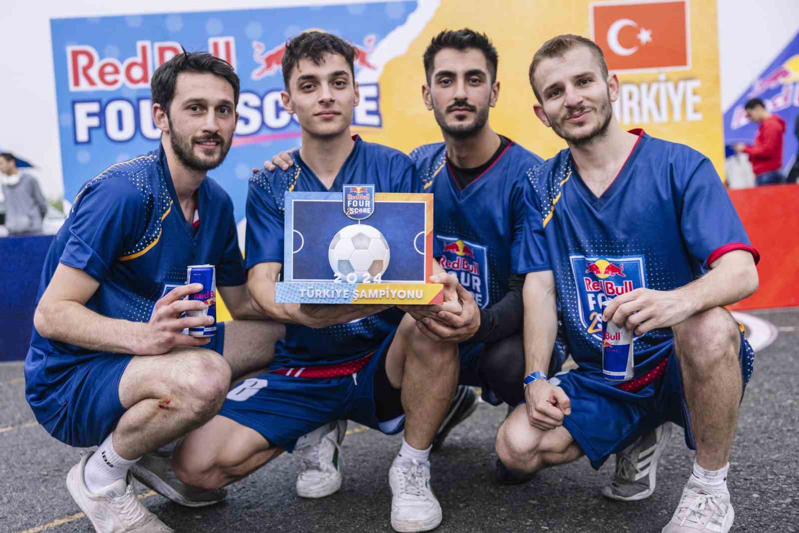 Red Bull Four 2 Score’da kazanan ’Futbolun Çavuşları’
