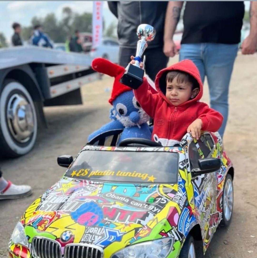 Burhaniyeli gençler Aren bebek için festival düzenledi