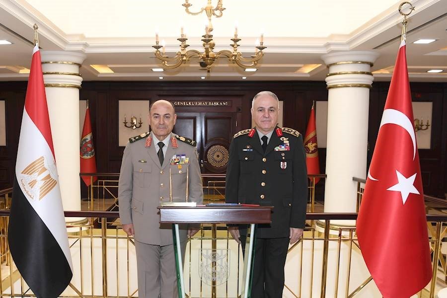 Genelkurmay Başkanı Gürak, Mısırlı mevkidaşı Askar ile bir araya geldi
