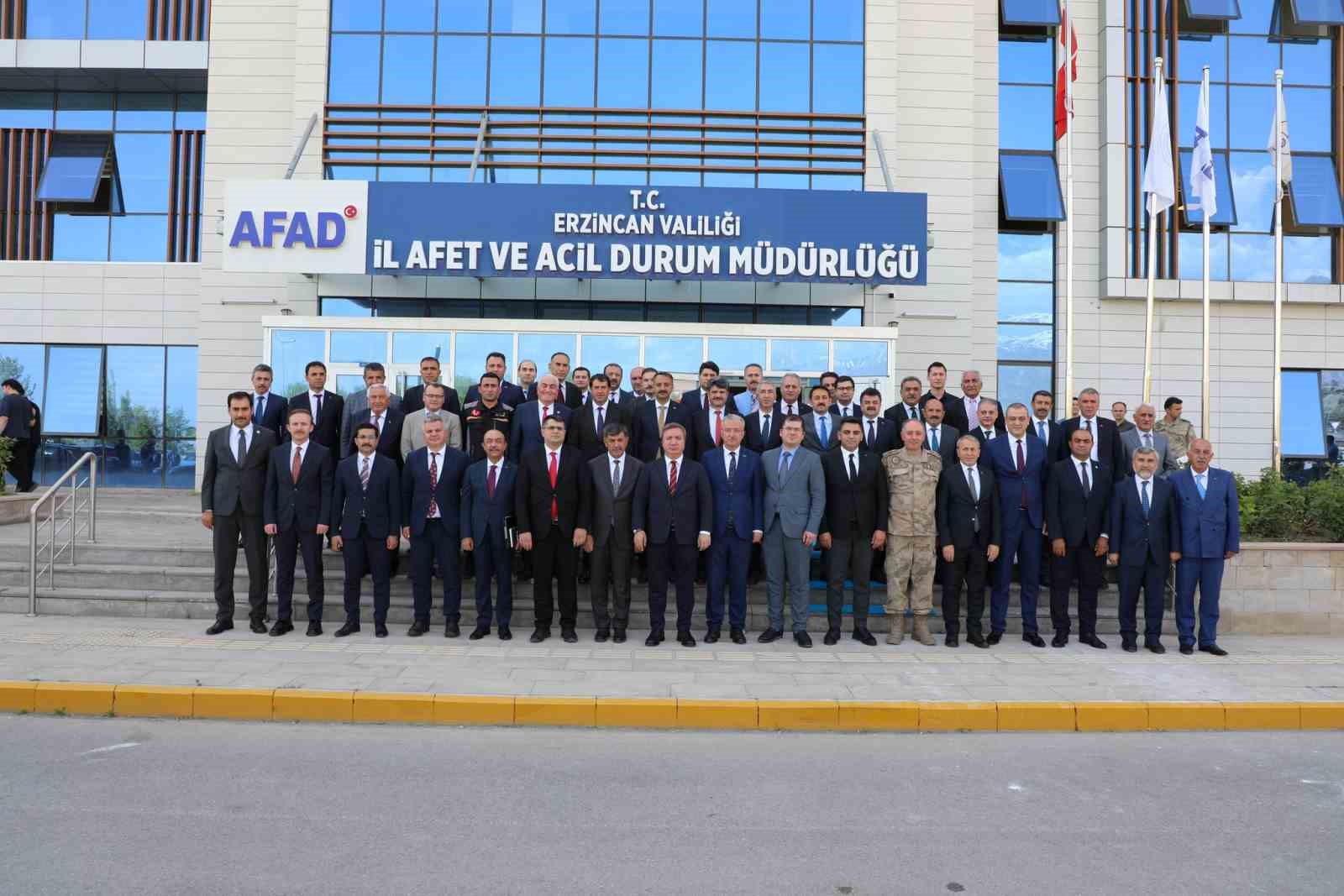 Erzincan’daki yatırımlar değerlendirildi
