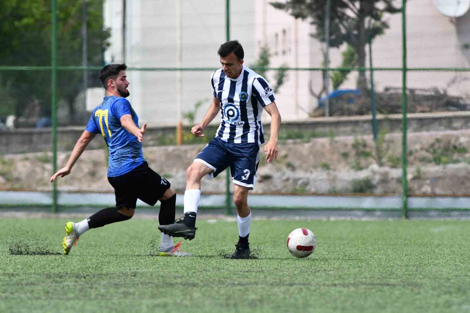 Kayseri 2. Amat&ouml;r K&uuml;me: Yavru Aslanspor: 2 - Kocasinag&uuml;c&uuml; SK: 1
