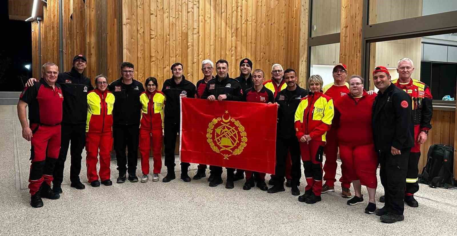 Depremde omuz omuza çalışmışlardı