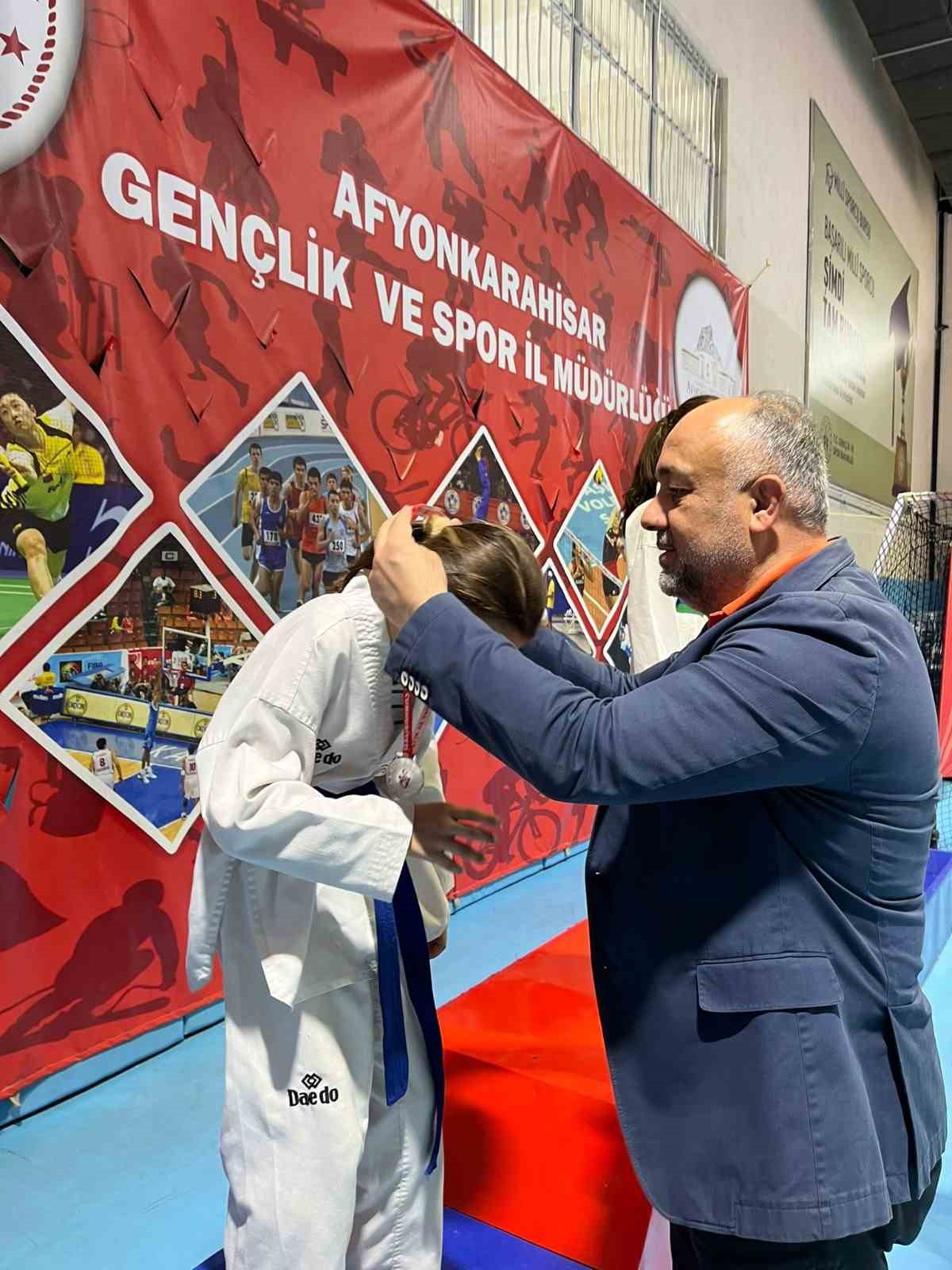 Taekwondo il şampiyonası tamamlandı
