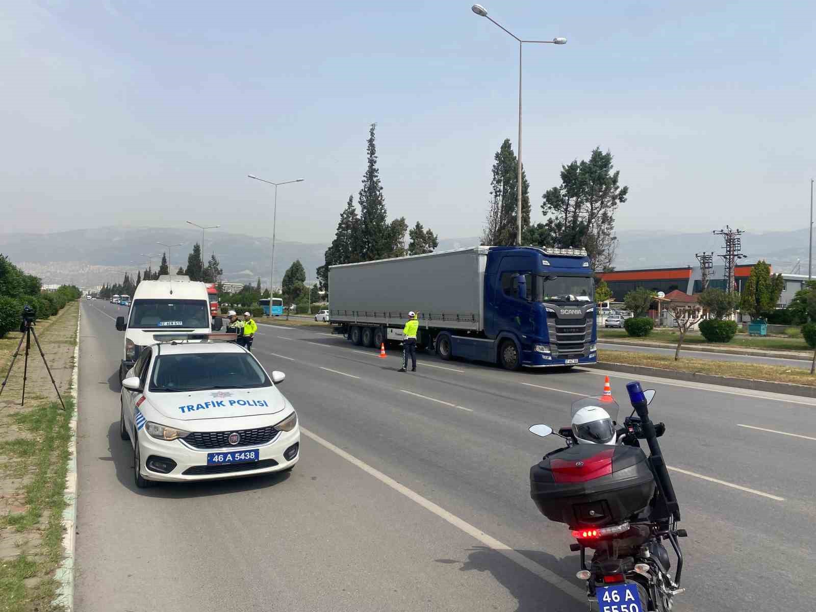 Kazaları önlemek amacıyla radar uygulaması yapıldı
