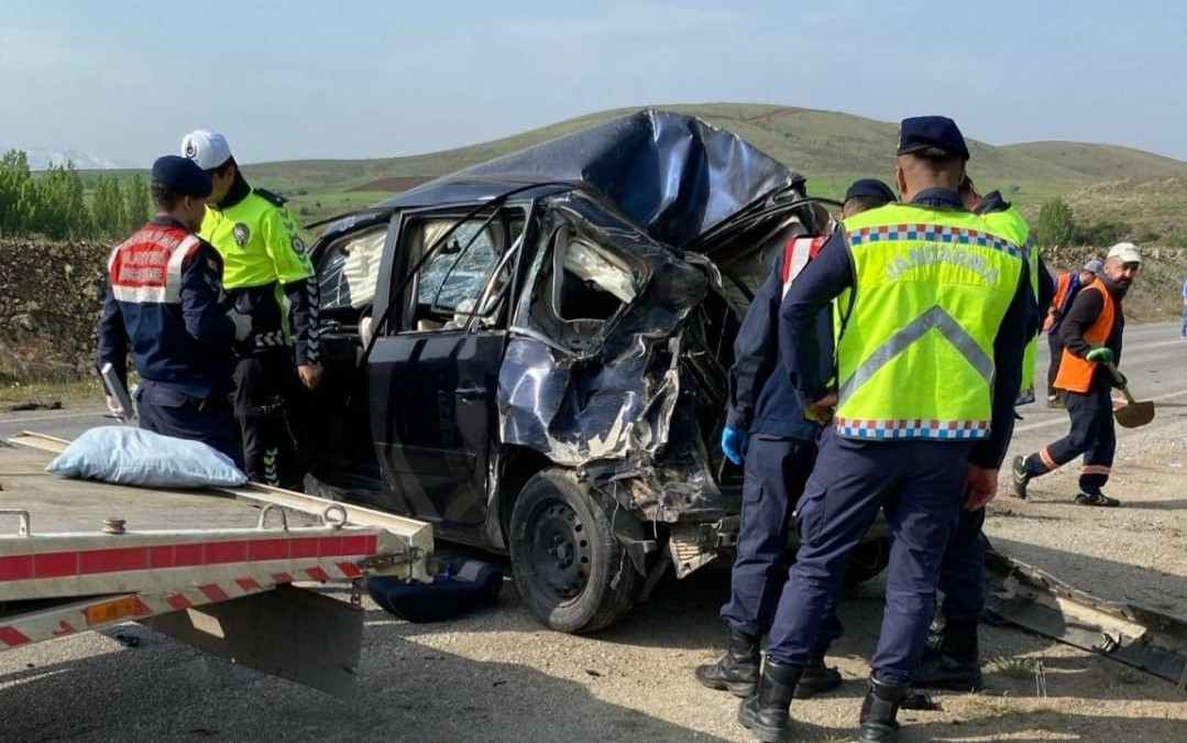 Kahramanmaraş’ta trafik kazası: 1 ölü, 2 ağır yaralı