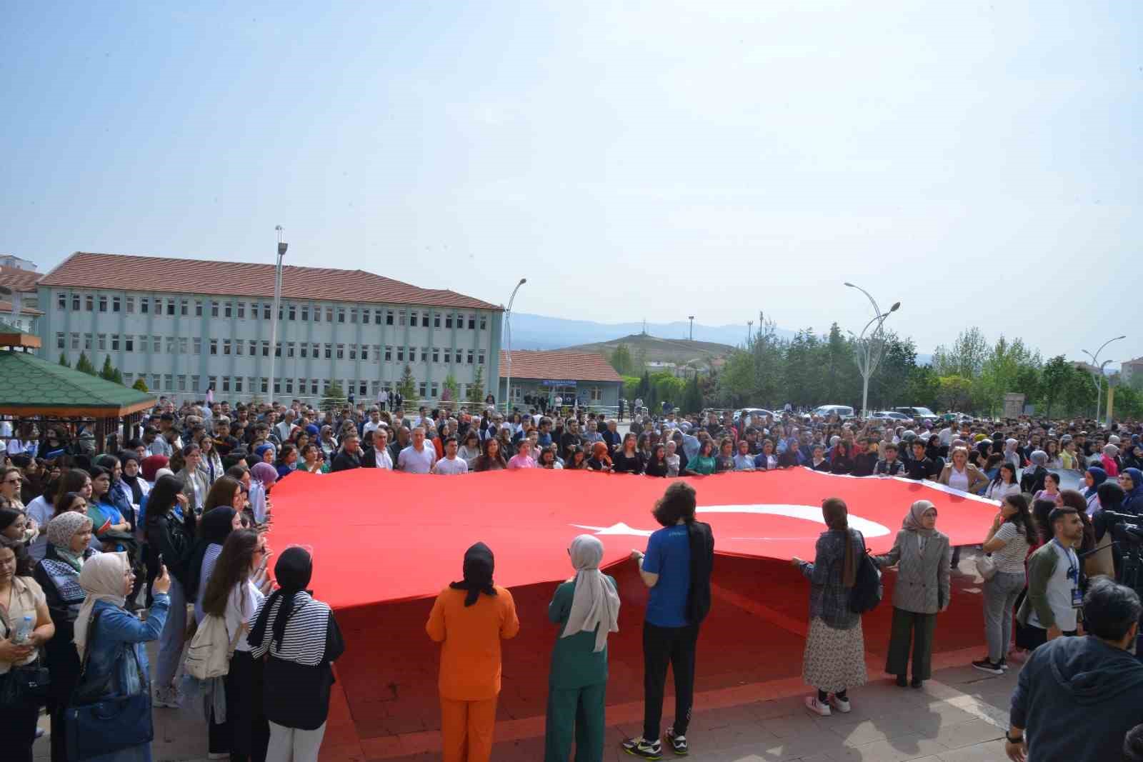 KAEÜ’den Gazze’deki katliama karşı duran dünyadaki öğrencilere destek
