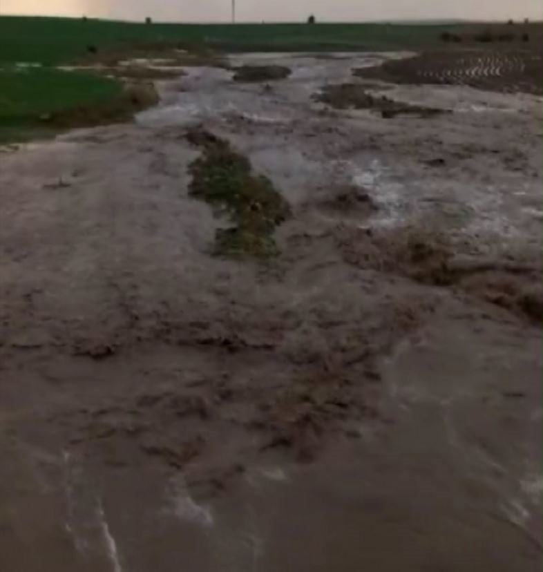 Şiddetli yağış Aksaray’da sele neden oldu

