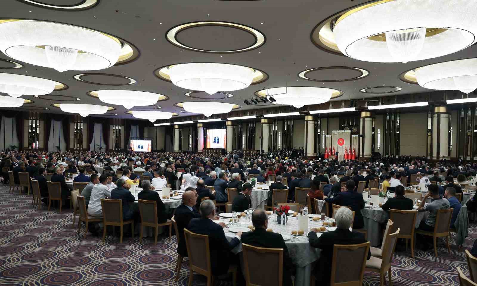 13&rsquo;&uuml;nc&uuml; &Ccedil;alışma Meclisi&rsquo;nin kapanış toplantısı Cumhurbaşkanlığı K&uuml;lliyesi&rsquo;nde yapıldı
