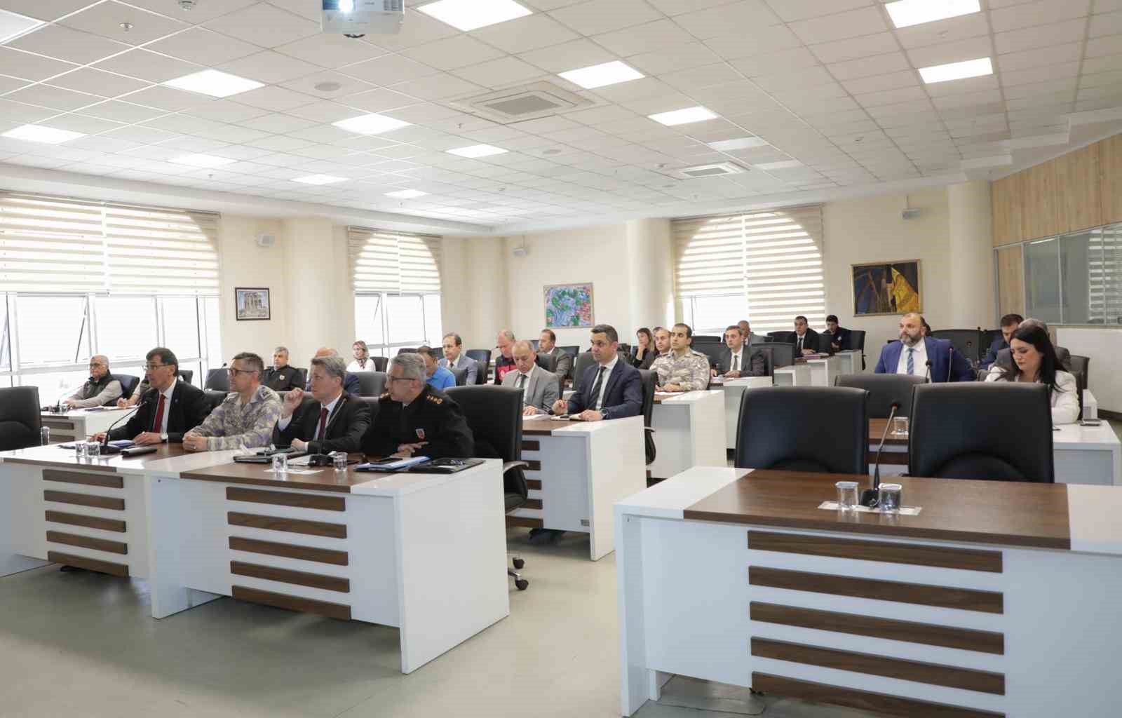 K&uuml;tahya&rsquo;da 1 Temmuz-30 Eyl&uuml;l tarihleri arasında ormana giriş ve &ccedil;ıkışlar yasak
