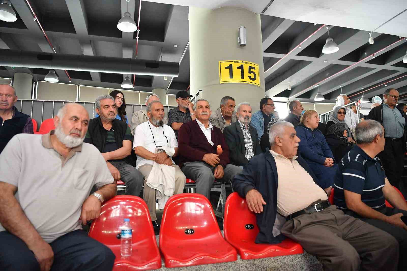 B&uuml;y&uuml;kşehir&rsquo;in hobi bah&ccedil;elerinin yeni sakinleri belli oldu
