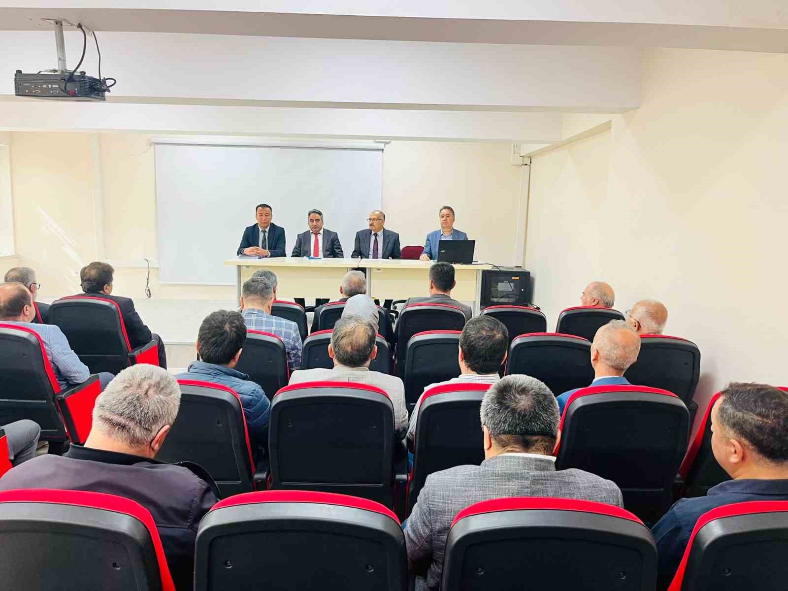 Türkiye Yüzyılı maarif modeli “Köklerden Geleceğe1 tanıtım toplantısı