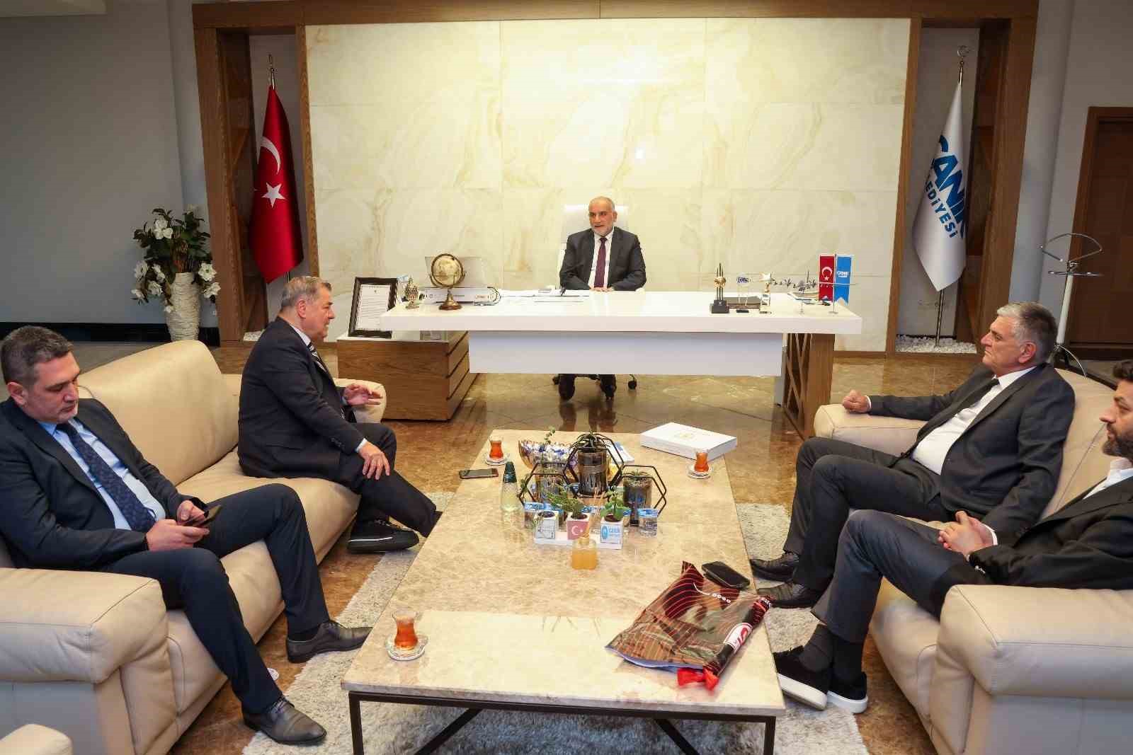Başkan Sandıkçı: "Samsunspor’a destek olmaya devam edeceğiz"
