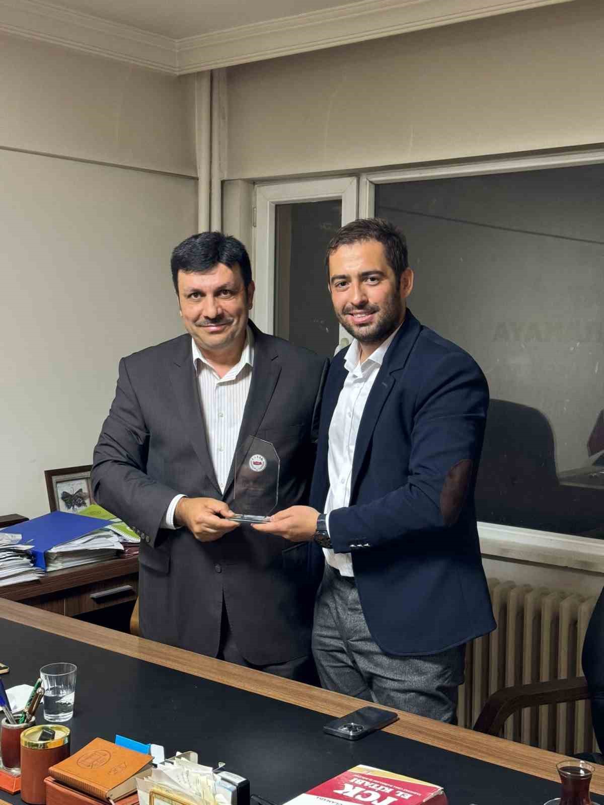 ESOGÜ İlahiyat Fakültesi Öğretim Üyesi Doç. Dr. Ömer Müftüoğlu, ‘Salih Amel’i anlattı