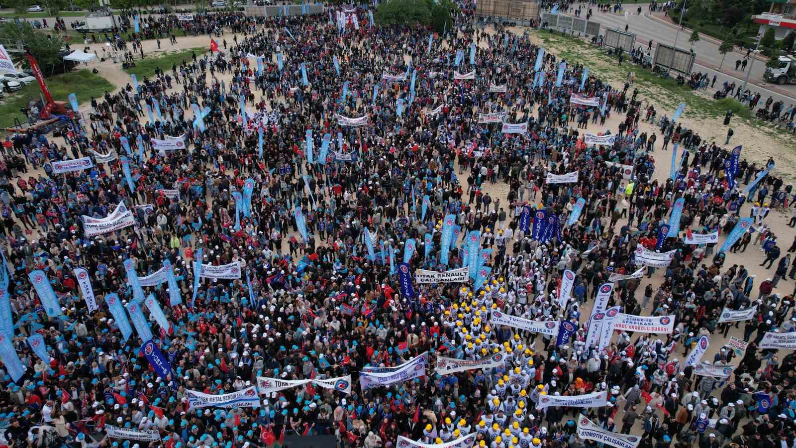 TÜRK-İŞ Genel Başkanı Atalay: "İşçilerin yeni bir anayasaya ihtiyacı var"
