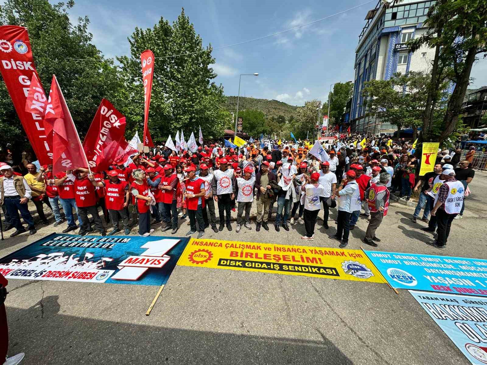 Tunceli’de 1 Mayıs coşkuyla kutlandı