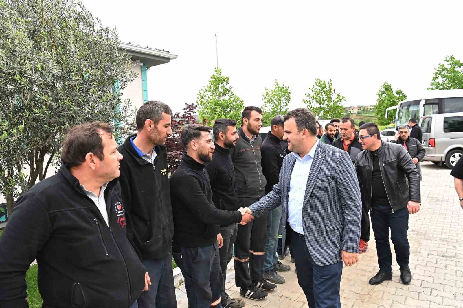 Başkan Nallar belediye emekçilerinin bayramını kutladı