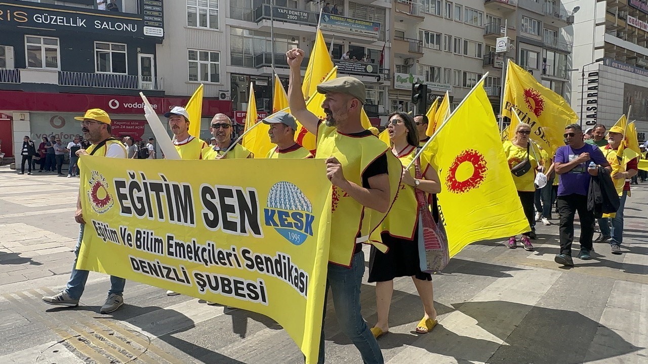 1 Mayıs Denizli&rsquo;de coşkuyla kutlandı
