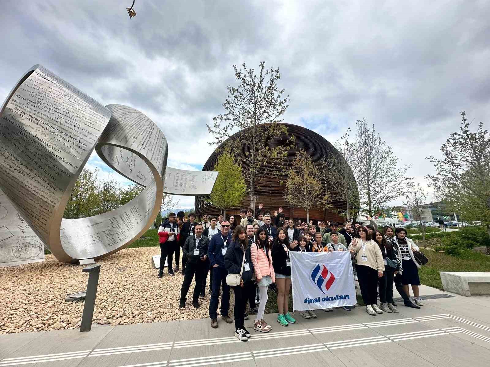 Diyarbakır Final &ouml;ğrencileri eğitimde sınırları aştı
