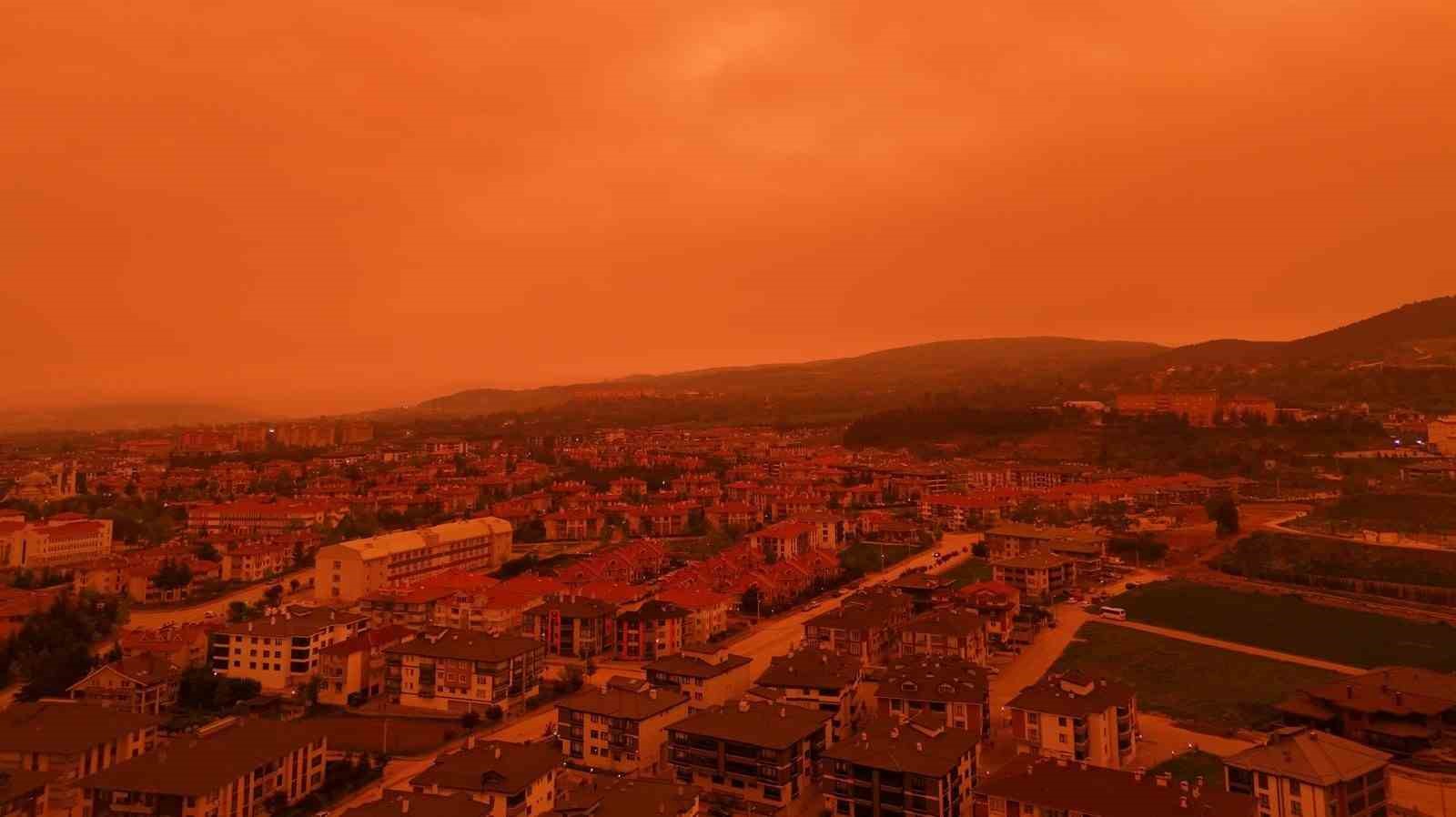 Çöl tozuna karşı uzmanından korkutan uyarı: "Ölüme kadar götürebilir"
