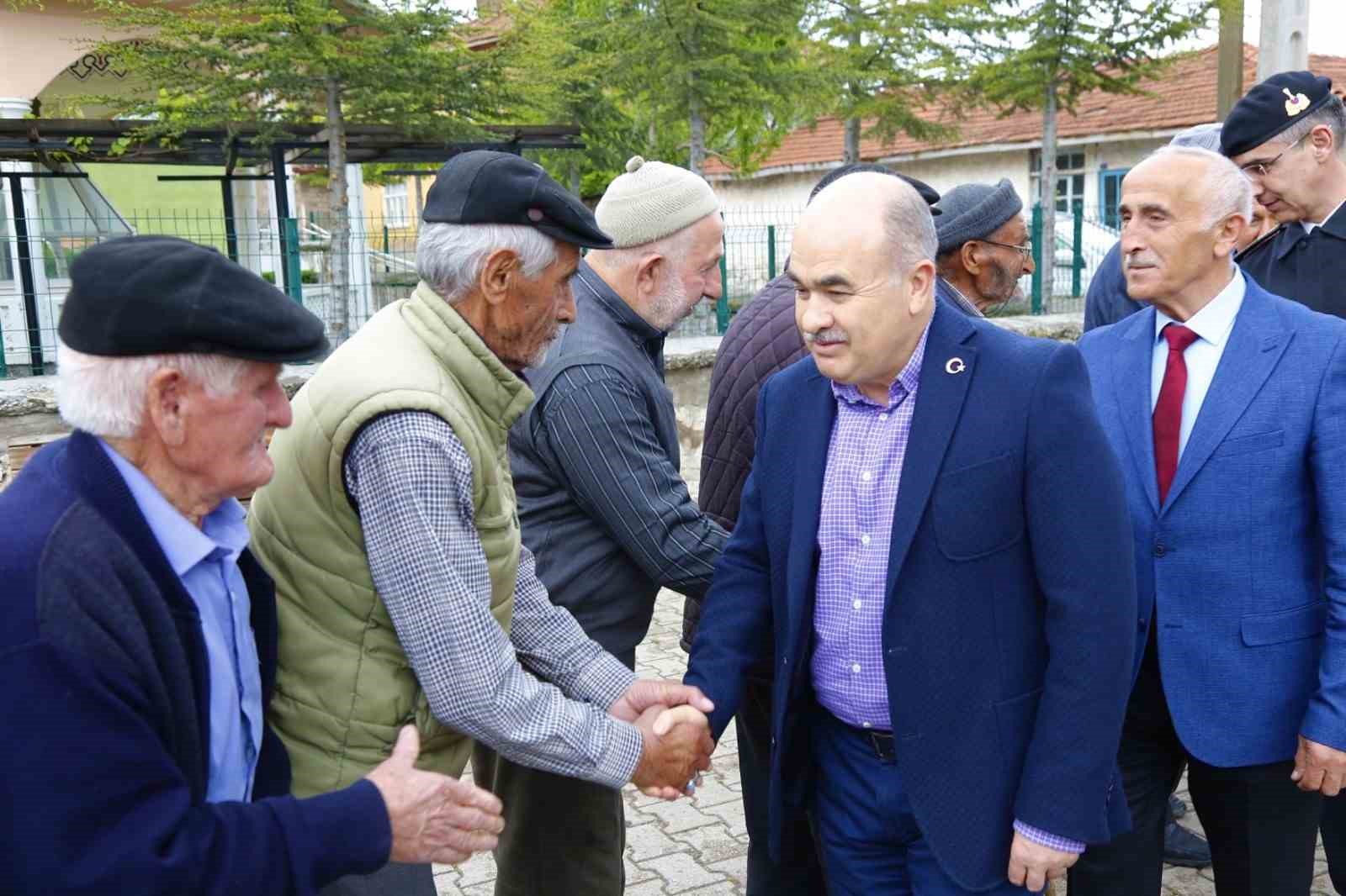 Vali Dağlı: &ldquo;Amacımız gen&ccedil;lerimizi geleceğe daha iyi hazırlamak&rdquo;
