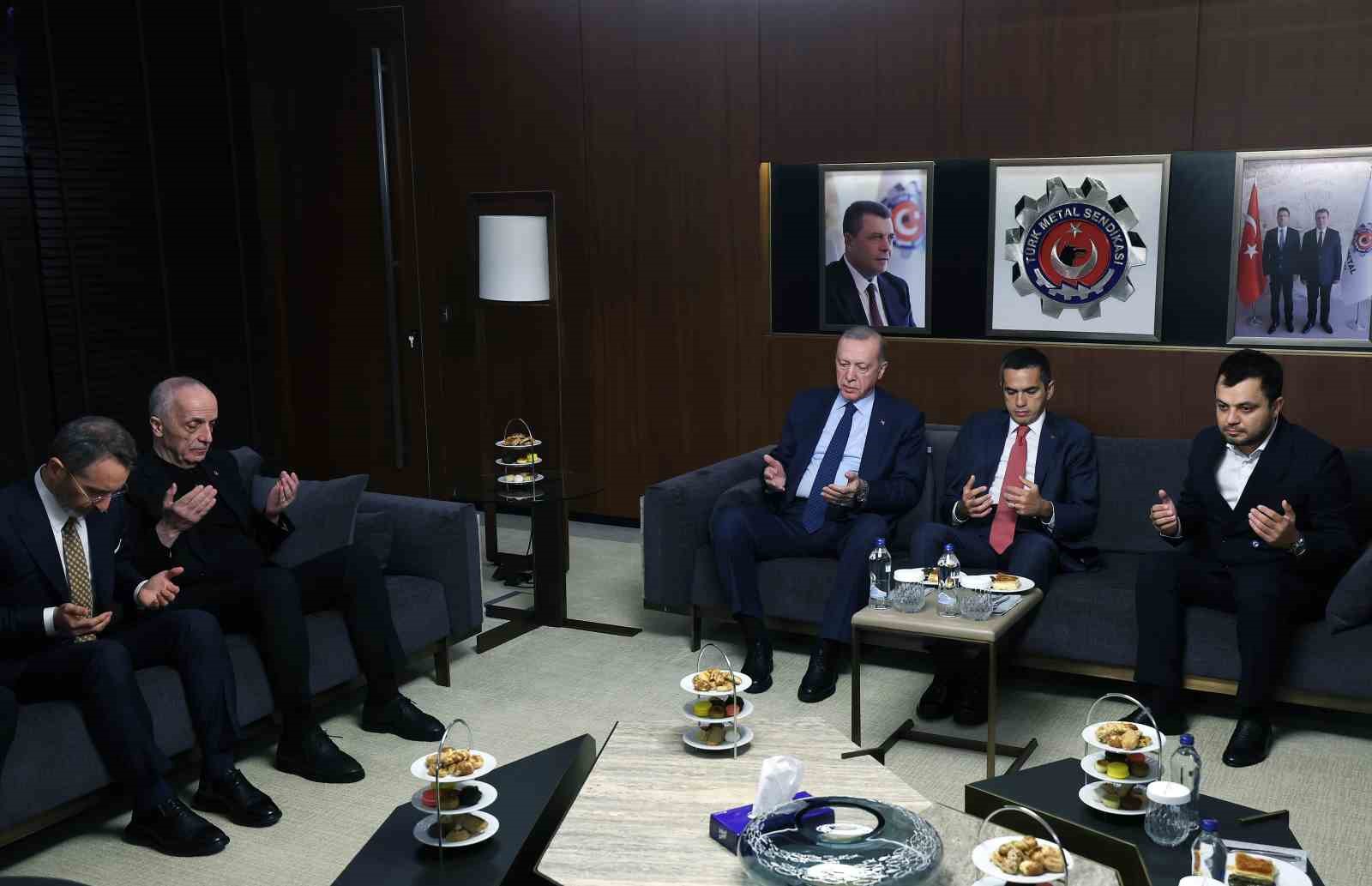 Cumhurbaşkanı Erdoğan’dan Türk Metal Sendikası’na taziye ziyareti

