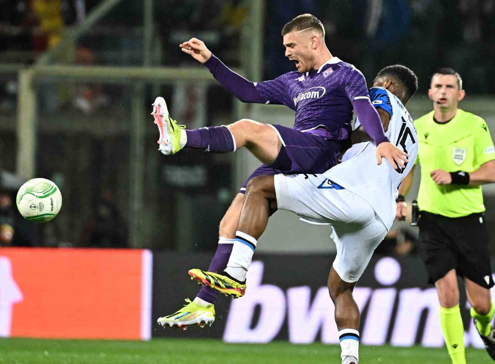 UEFA Avrupa Konferans Ligi: Fiorentina: 3 - Club Brugge: 2
