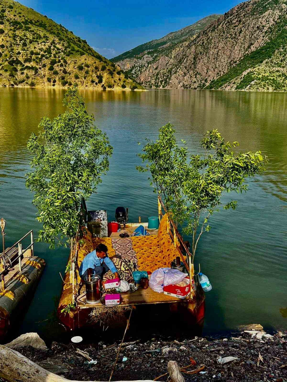 Garzan &Ccedil;ay&rsquo;ı &uuml;zerinde y&ouml;resel sallarla t&uuml;r d&uuml;zenlendi
