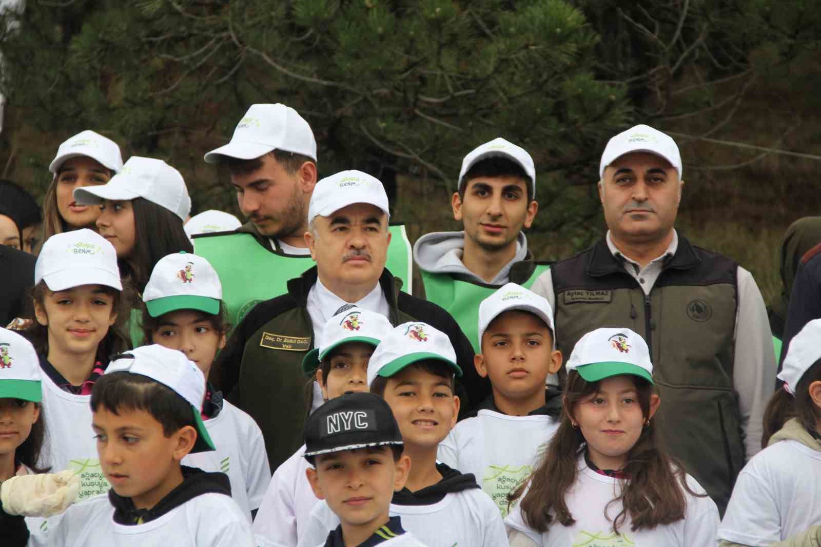 &Ccedil;orum Valisi Dağlı: &ldquo;Ormanlık alanlarda piknik yapmayalım, ateş yakmayalım, ormanlarımızı koruyalım&rdquo;
