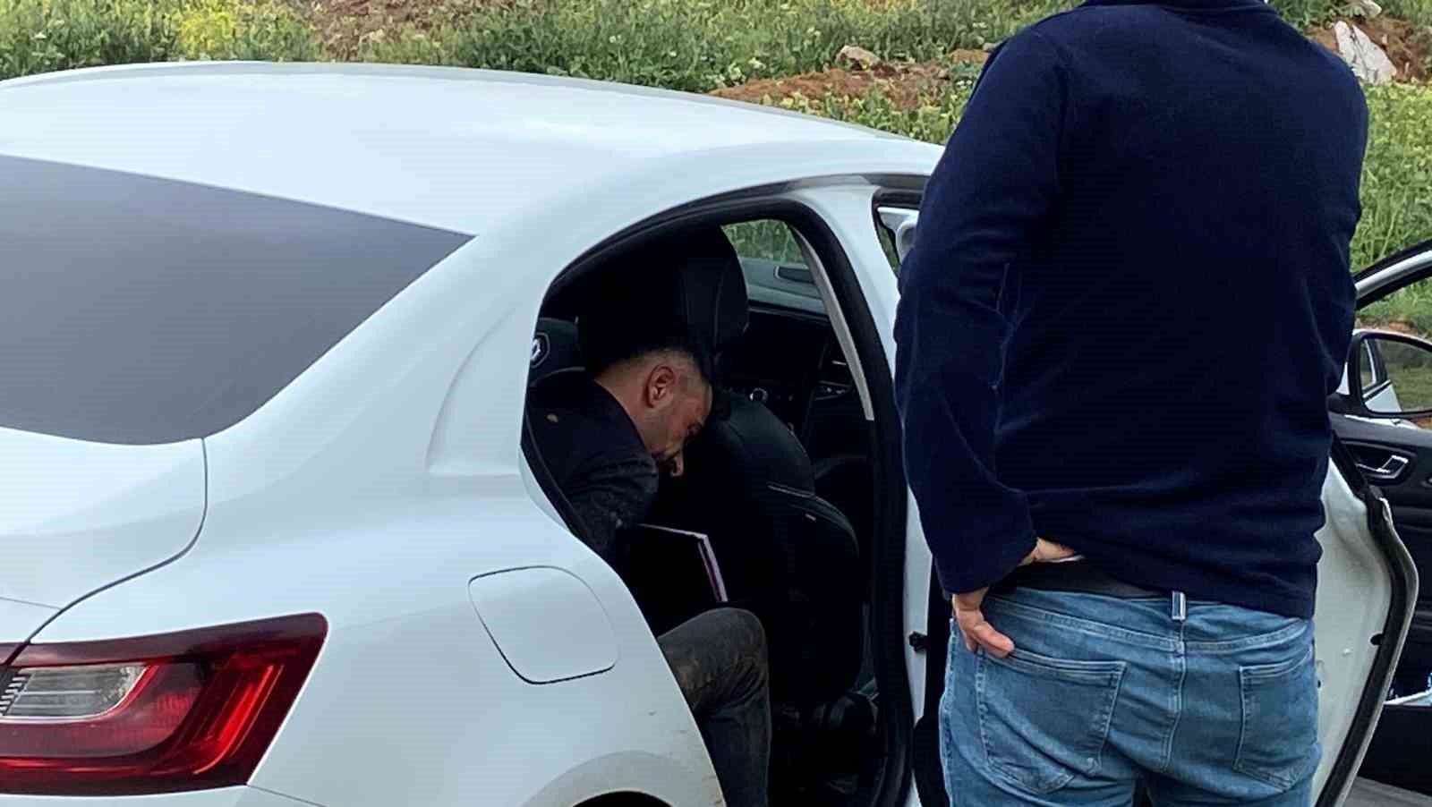 Aksaray’da uyuşturucu satıcıları ile polis kovalamacası
