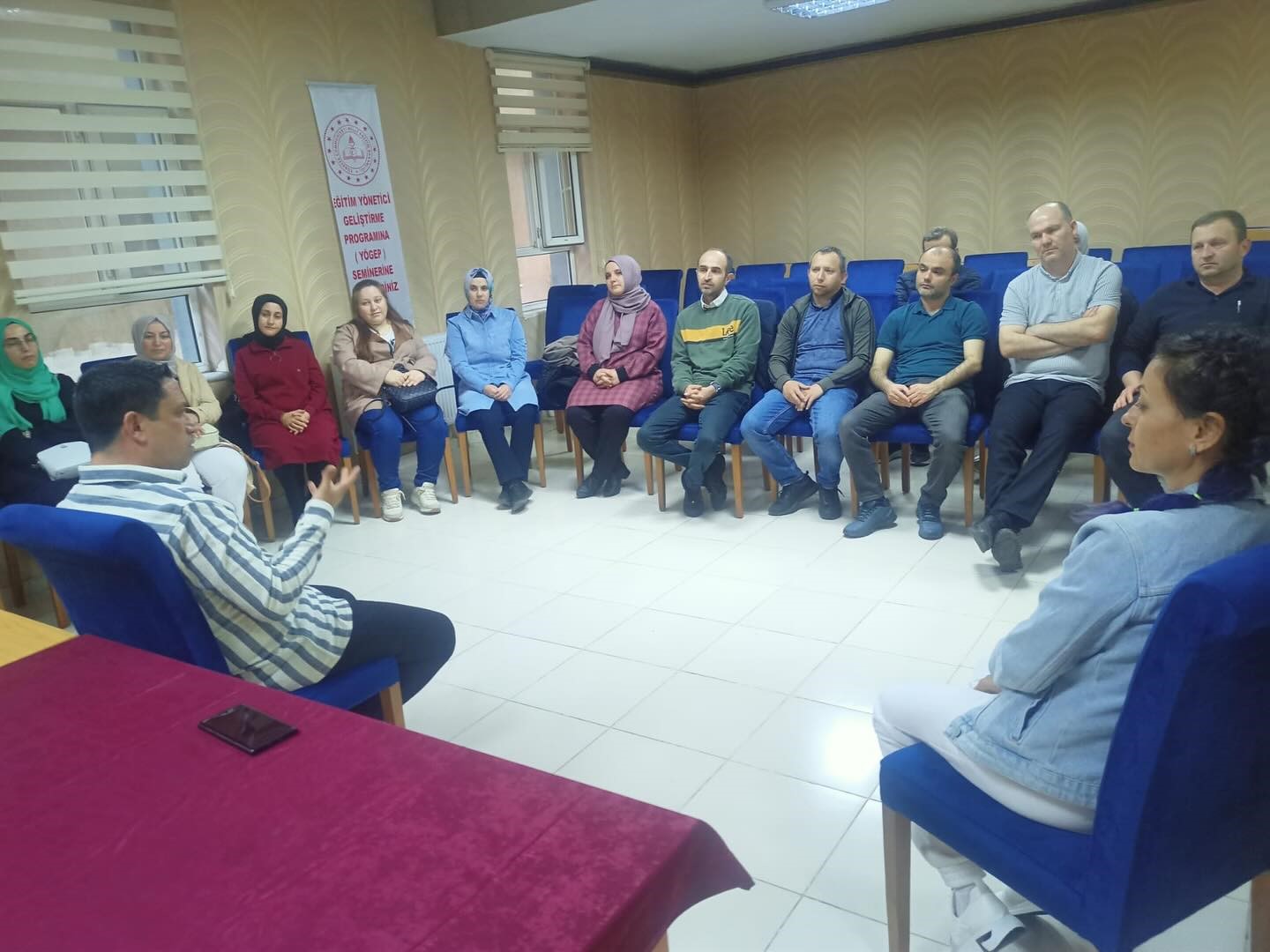 Müdür Güven, Türk Dili ve Edebiyatı Öğretmenleriyle buluştu
