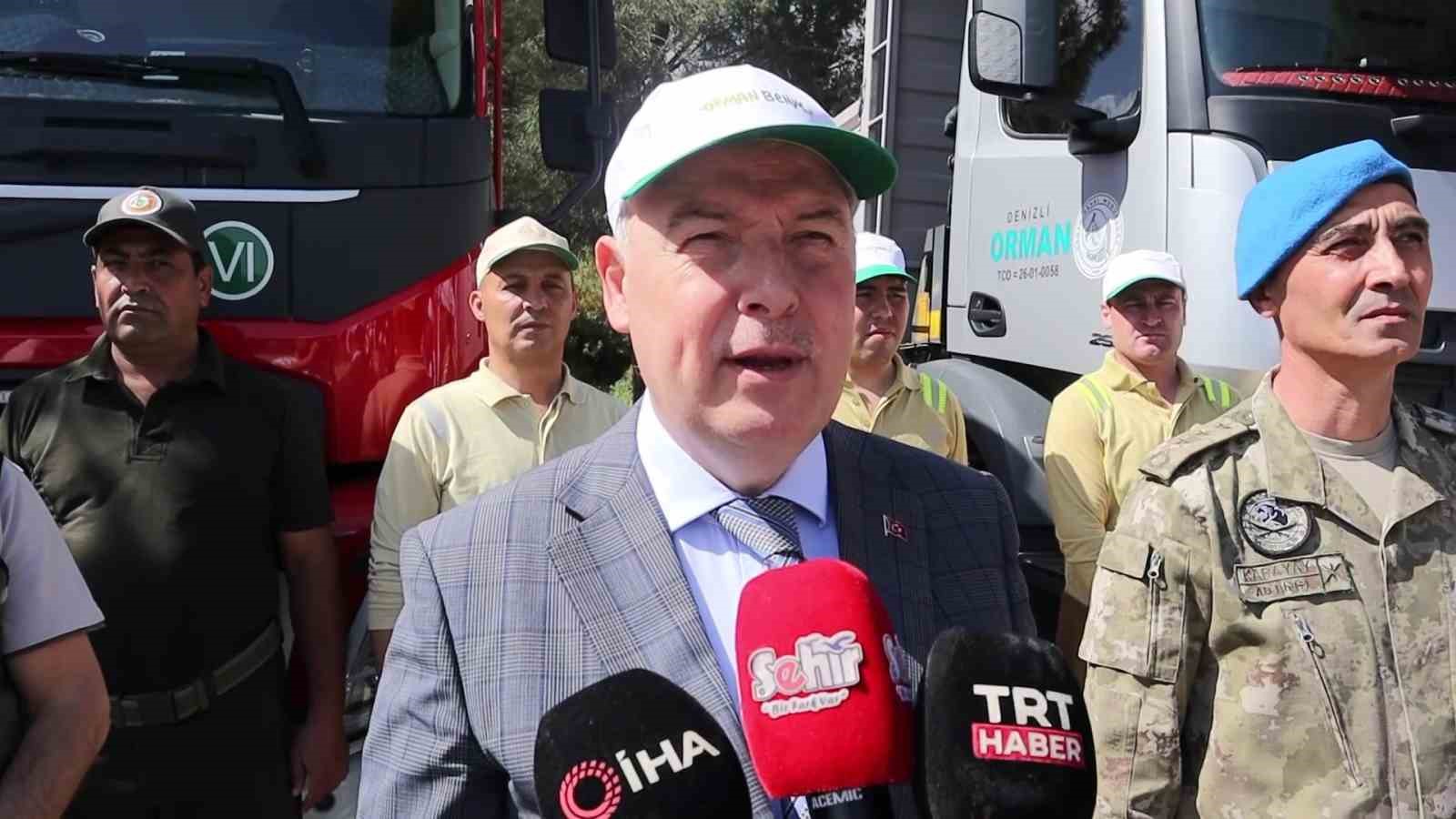 Ormanda &ccedil;&ouml;p toplayan &ouml;ğrencilerden &lsquo;Kirletmeksek, temizliğe ihtiya&ccedil; kalmaz&rsquo; &ccedil;ağrısı
