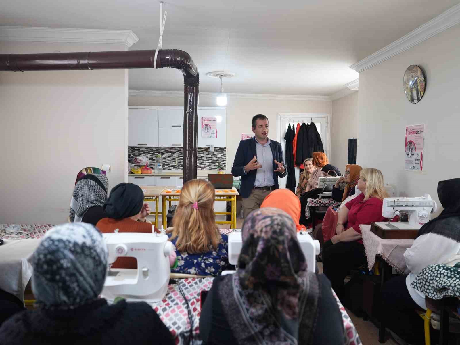 Bu okulu bitirenler evleniyor
