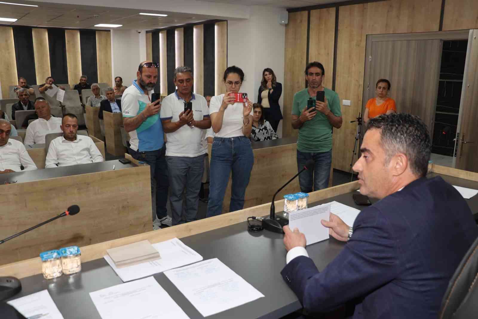 Koçarlı Belediye Başkanı Arıcı, devraldığı hesaplarla ilgili açıklama yaptı
