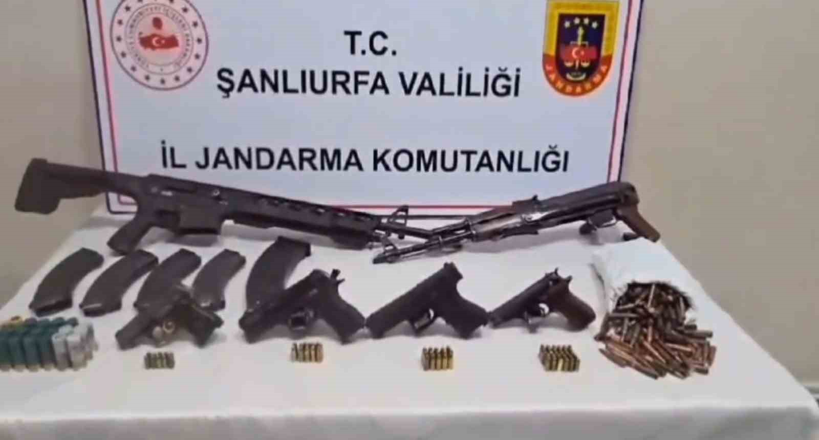 Şanlıurfa’da silah kaçakçılarına operasyon: 5 gözaltı
