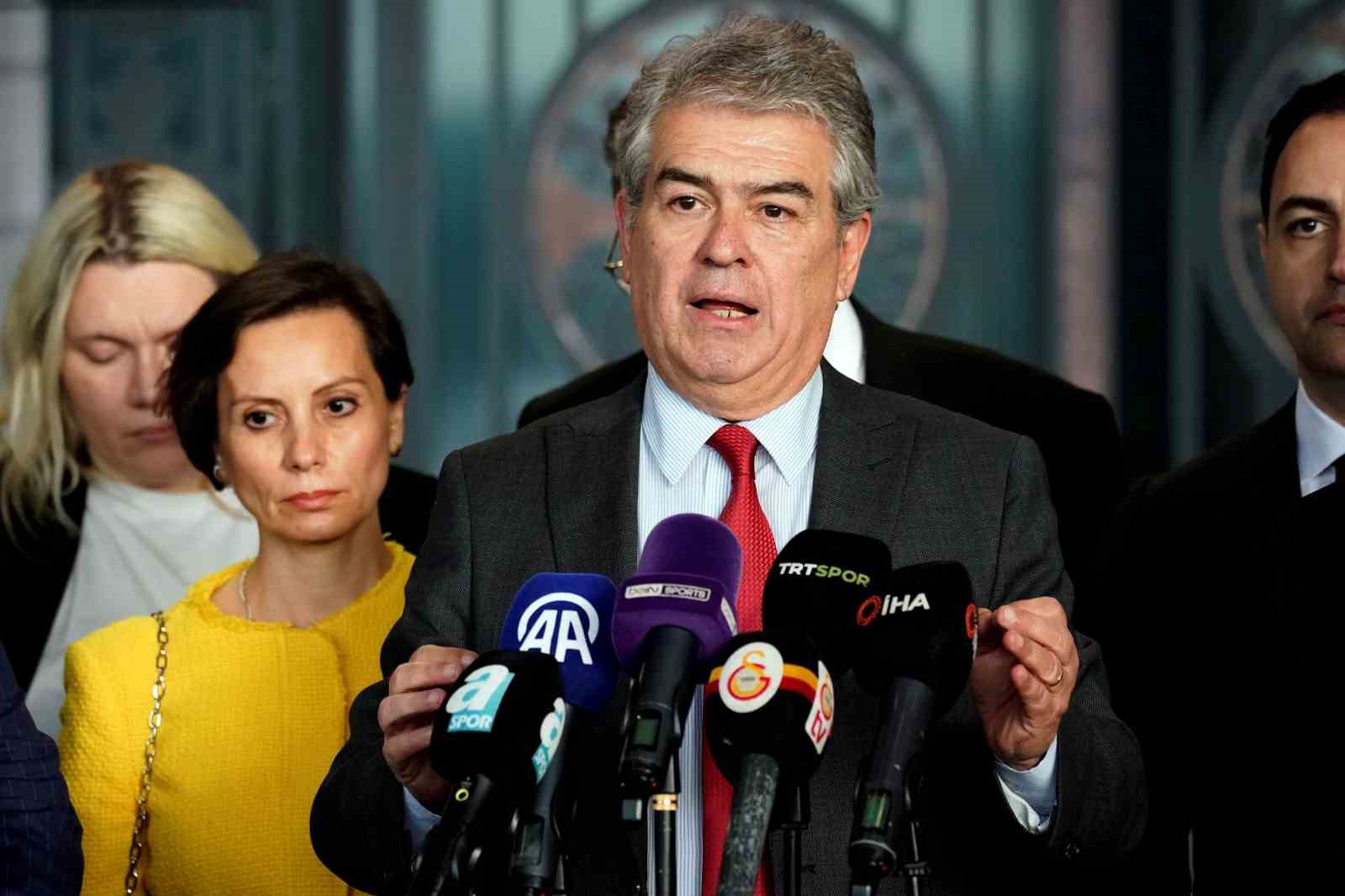 S&uuml;heyl Batum listesini divan kuruluna teslim etti
