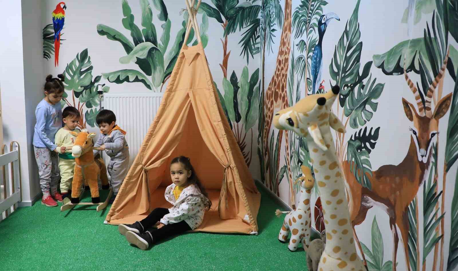 Muğla Büyükşehir’in Oyuncak Kütüphanesi çocukların yüzünü güldürüyor
