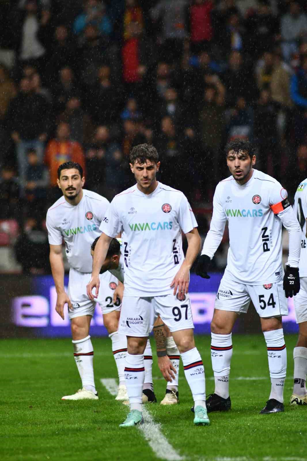 Trendyol Süper Lig: Kayserispor: 2 - Fatih Karagümrük: 2 (Maç sonucu)
