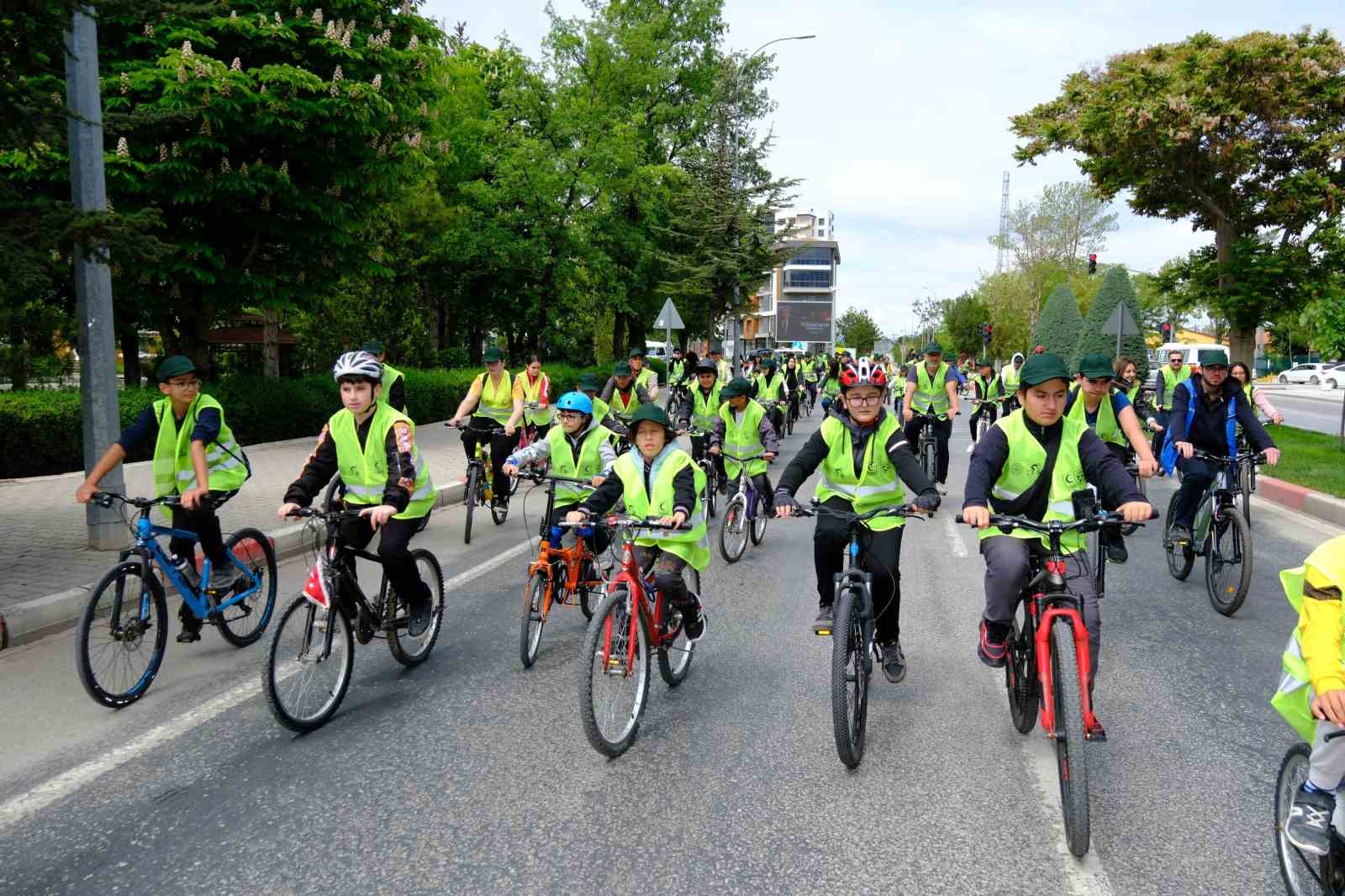 Karaman’da 11. Yeşilay Bisiklet Turu düzenlendi
