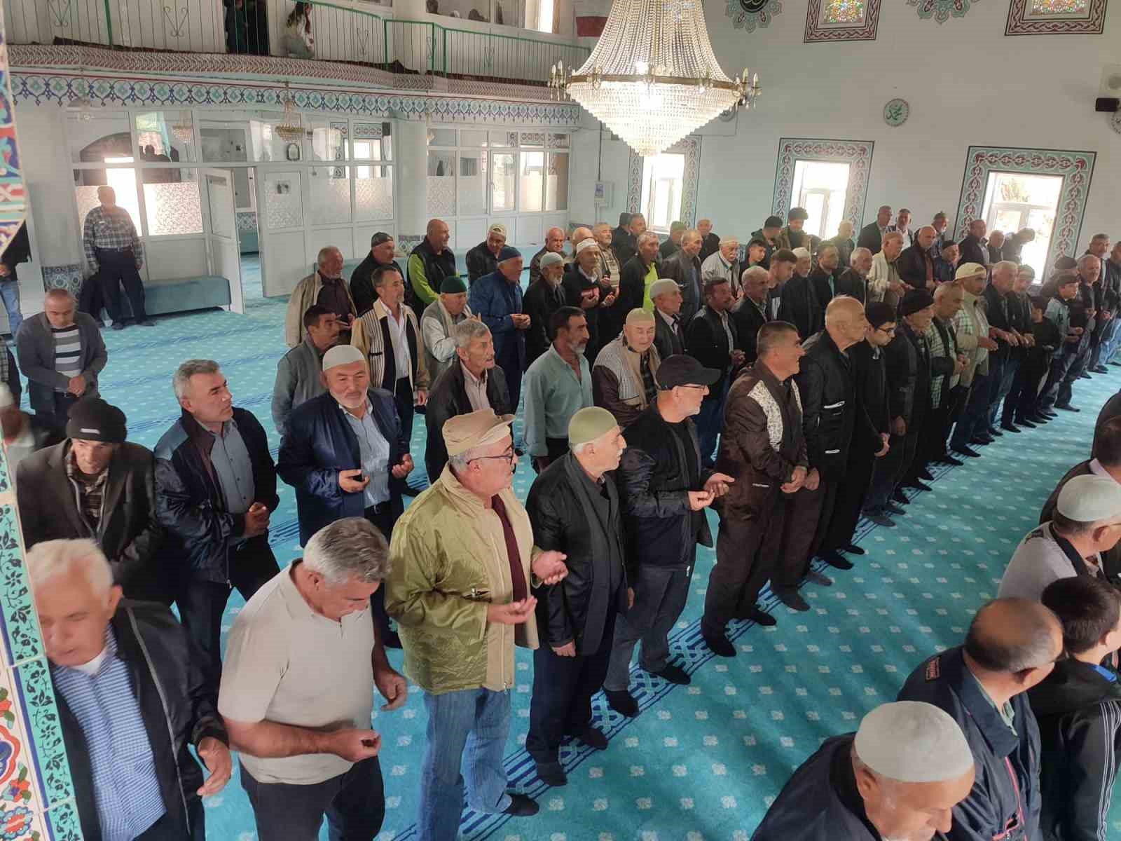 Yozgat’ta camilerde yağmur duası ediliyor
