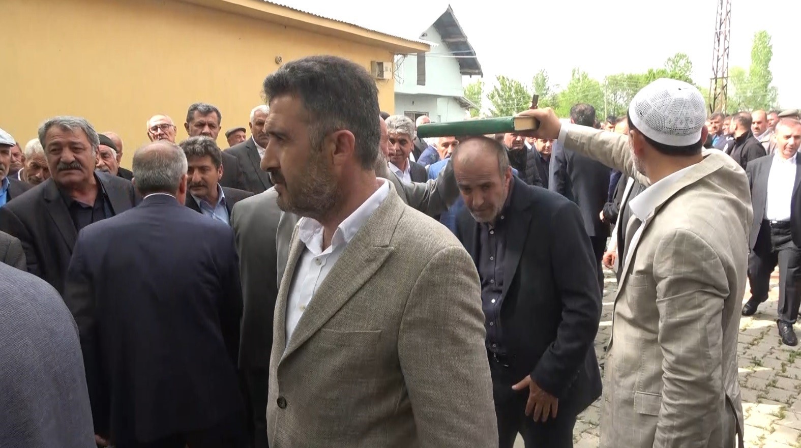Muş&rsquo;ta iki ailenin husumeti barışla sonlandı
