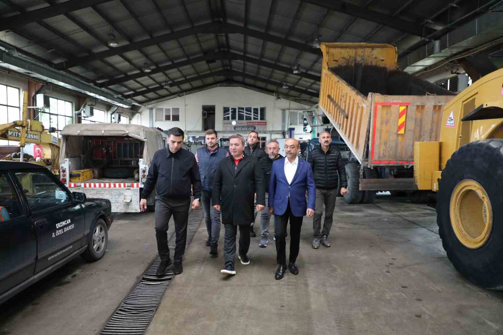 Vali Aydoğdu, Erzincan İl &Ouml;zel İdaresi&rsquo;nde incelemelerde bulundu
