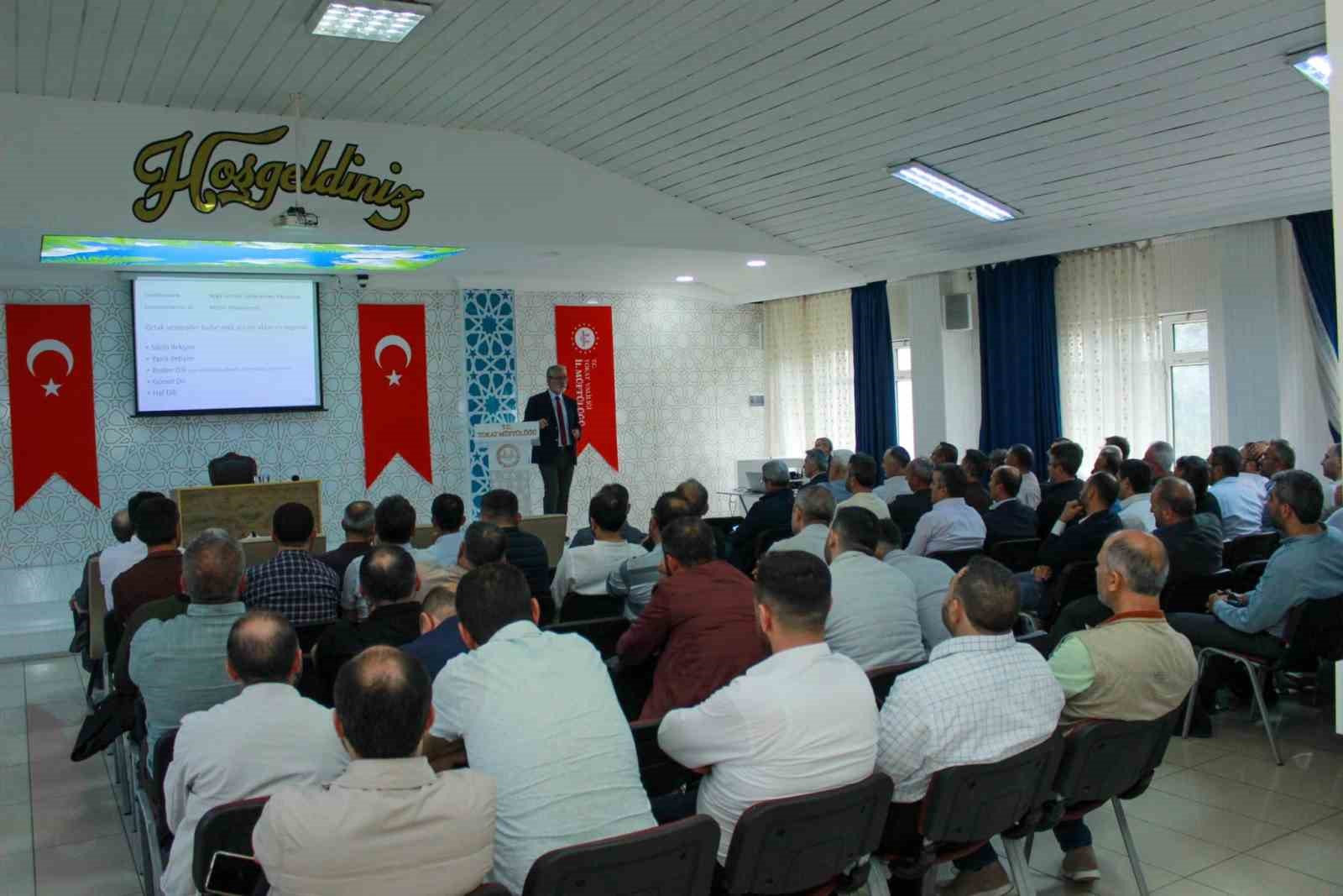 Din hizmetlerinde etkili iletişim ve medya kullanımı semineri
