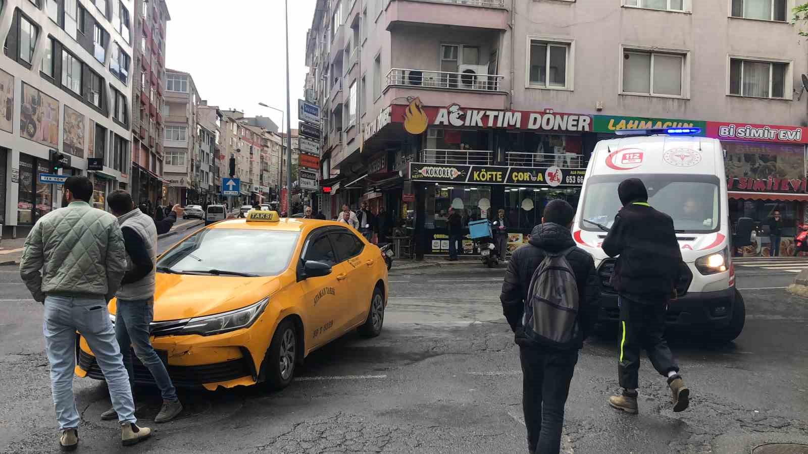 Tekirdağ&rsquo;da kaza anı ve sonrası gergin anlar kamerada
