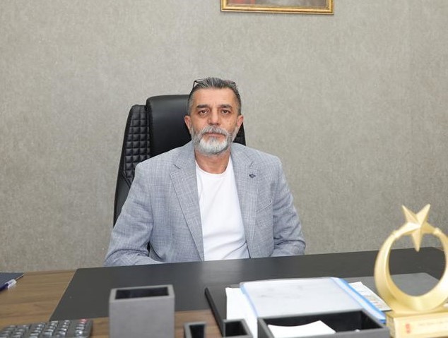 Şehzadeler Belediye Başkanı Durbay A takımını belirlemeye başladı
