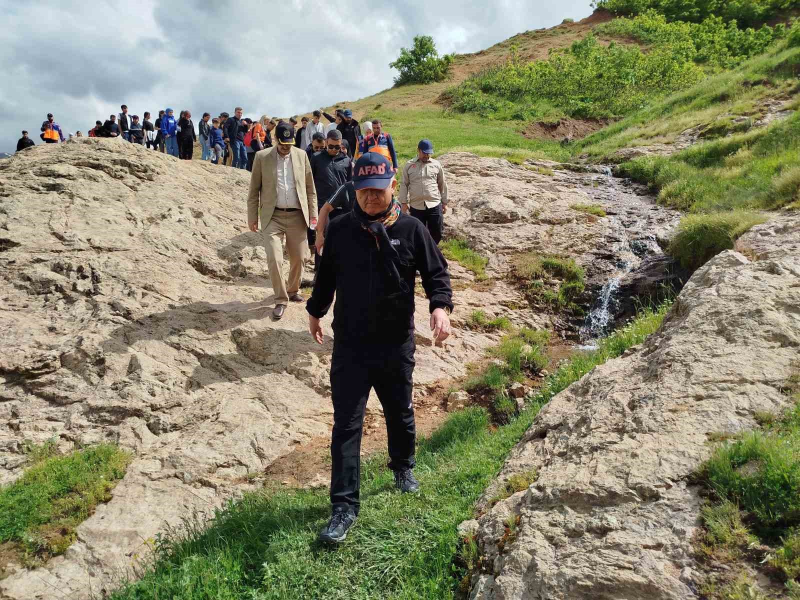 Vali Çakır: “Muş muhteşem doğasıyla sizleri bekliyor”
