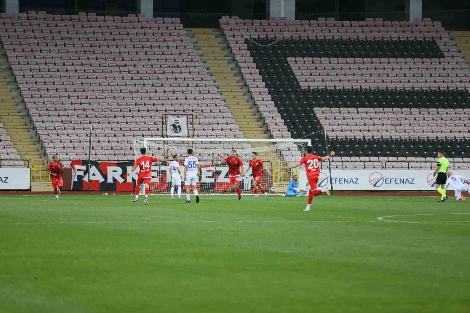 TFF 3. Lig 2. Grup Play Off: Anadolu &Uuml;niversitesi: 1 - Efeler 09 SFK: 2
