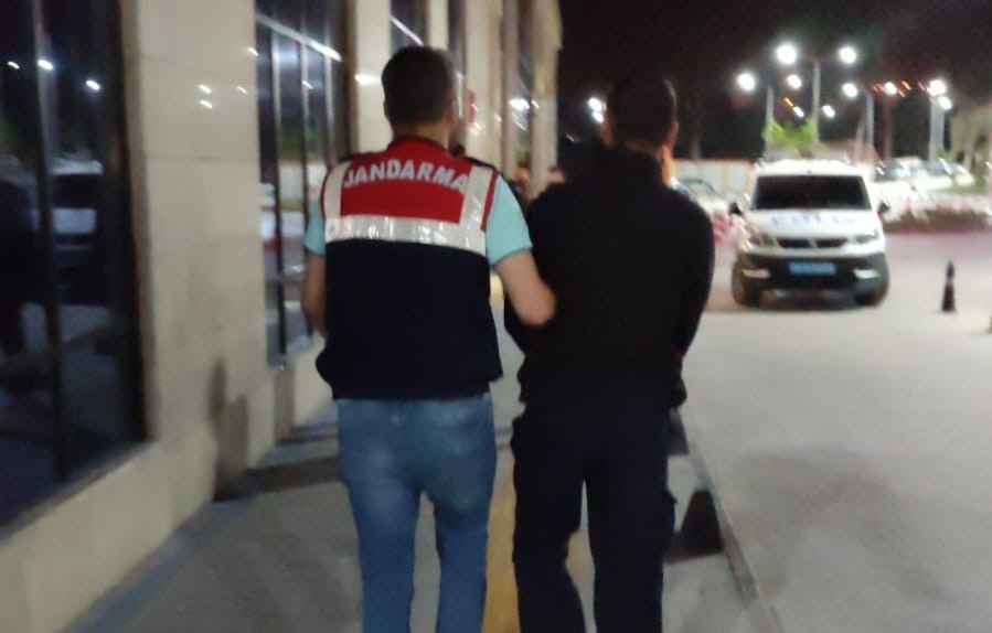FETÖ’ye İzmir merkezli 8 ilde operasyon: 11 gözaltı
