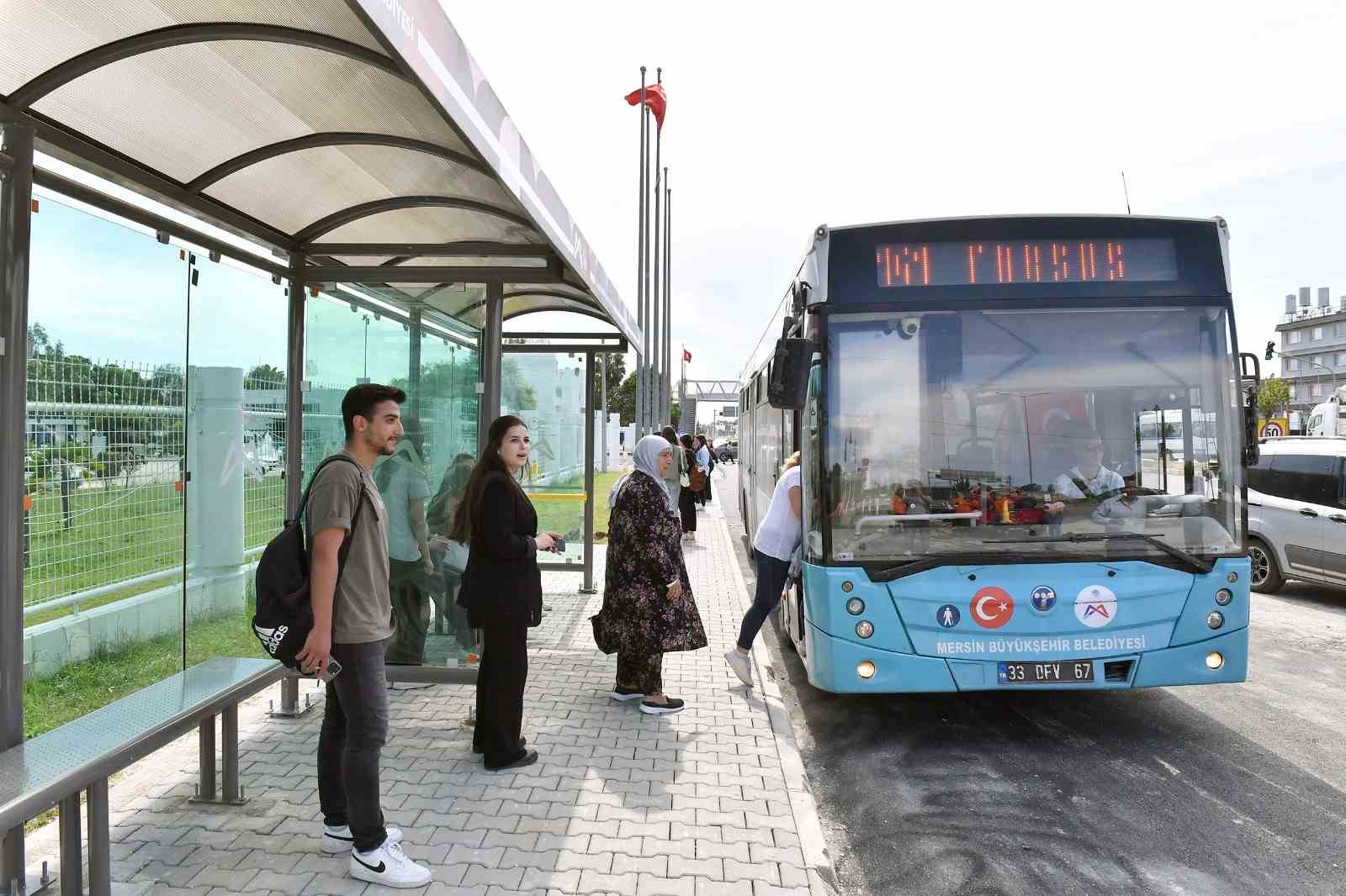 Mersin Büyükşehir Belediyesi üniversite öğrencilerini unutmadı
