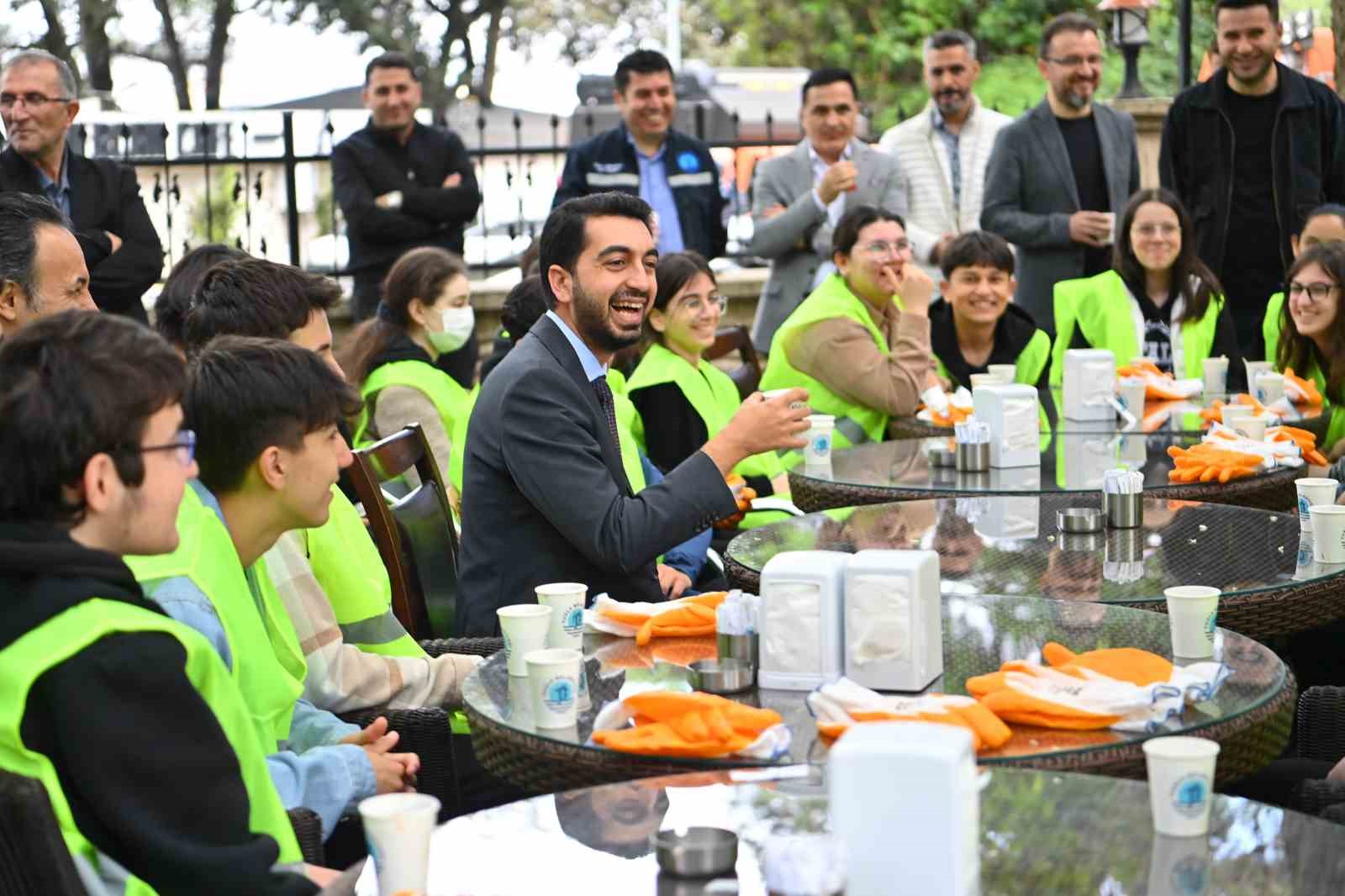 Başkan Eren Ali Bingöl, 19 Mayıs’ı gençlerle planladı
